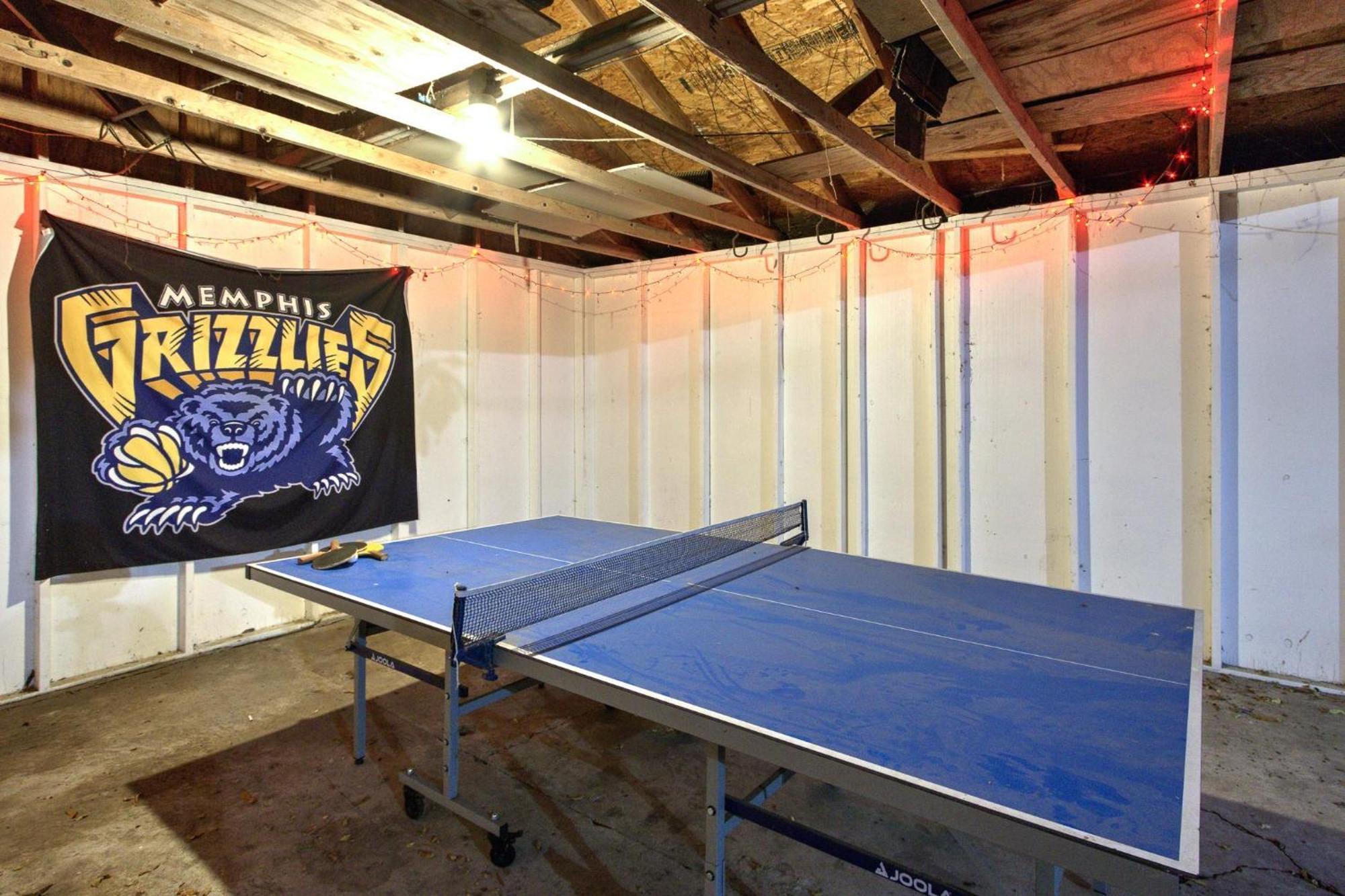 Spacious Bungalow With 6 Beds, Games, And Fire Pit - Close To Beale Street, Bbq, Graceland, & Liberty Bowl 멤피스 외부 사진